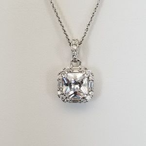 Lia Sophia Stunner Necklace